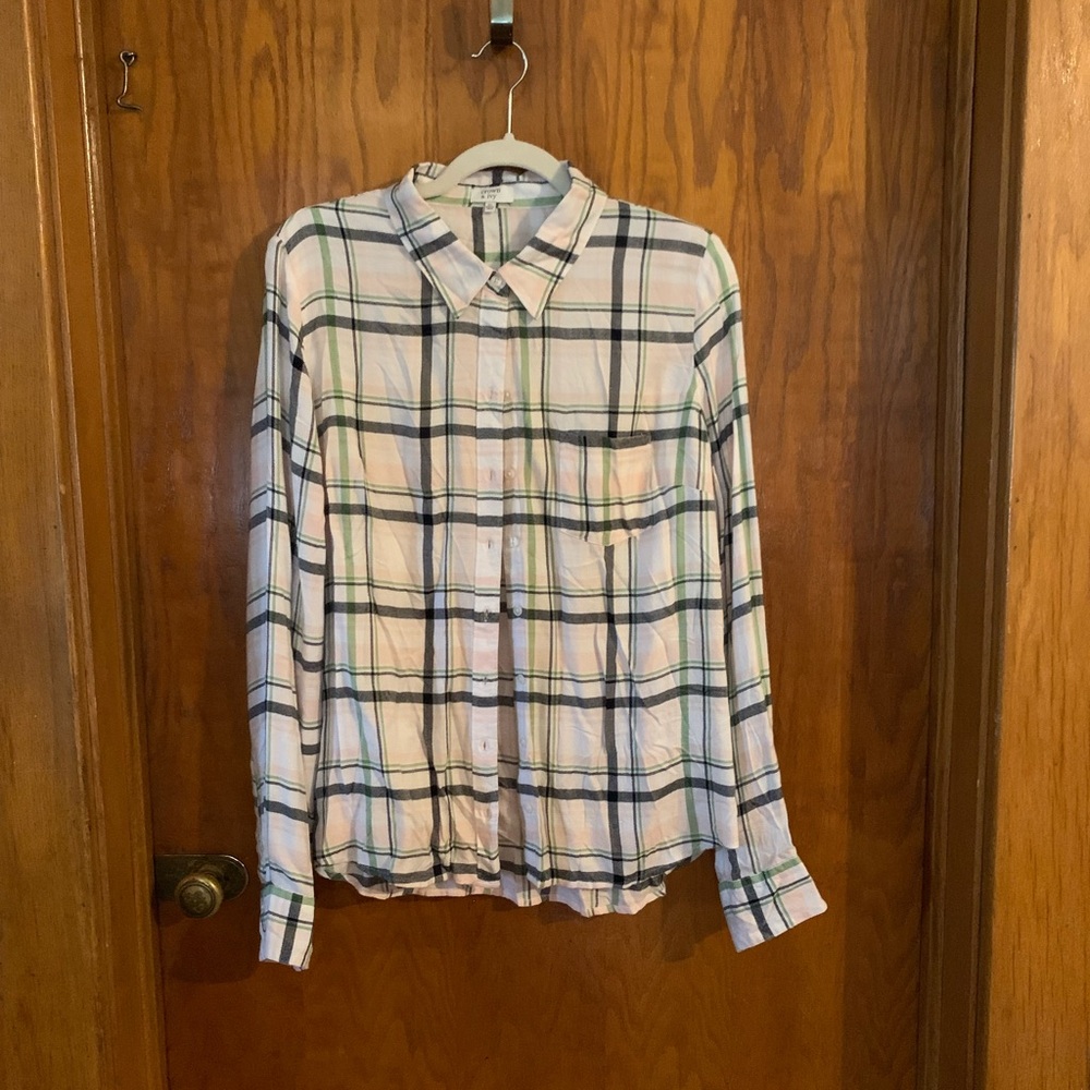 Crown & Ivy Green and Pink Plaid Shirt